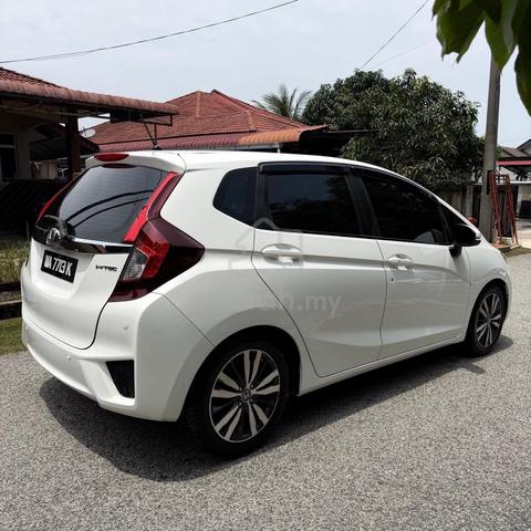 2014 Honda JAZZ 1.5 V (A) - 3