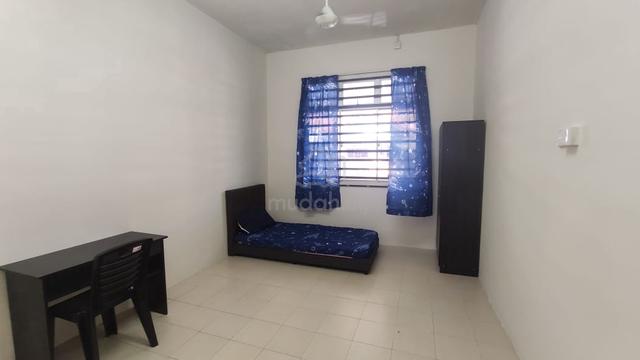 Bilik Sewa Area Kuantan Town, Batu Hitam, Sungai Karang, Balok 1