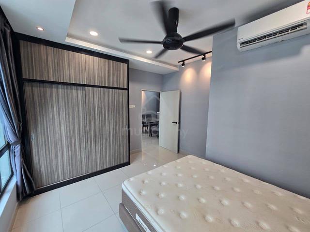 Parc Regency 1