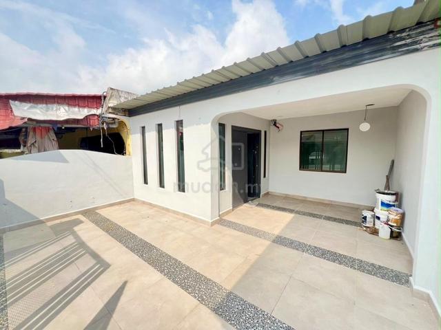 Skudai Sri Pulai Single Storey Low Cost Fully Extended & Renovated 1