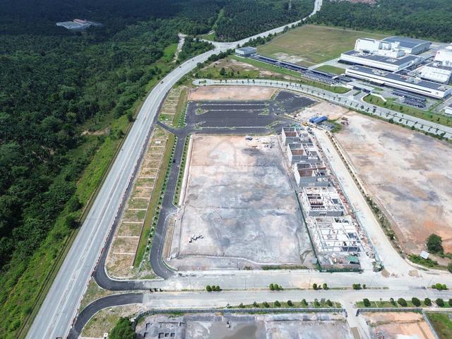 COMMERCIAL/PETROL LAND TERMURAH Bandar Enstek Nilai Sepang 1