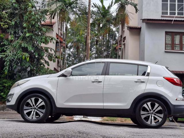 Kia Sportage 2.0 AWD | 2012 | Push Start | Sunroof - 5