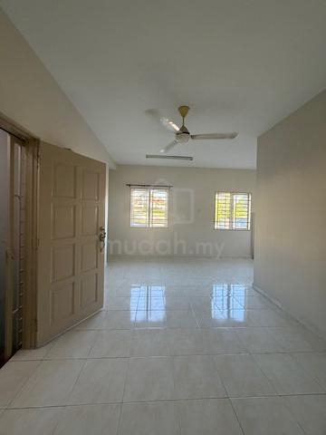 Dato Keramat House for RENT 1
