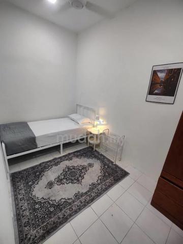 BILIK SEWA SINGLE FREE WiFi – SUASANA AMAN BANGI - 10 MIN KE KAJANG 1