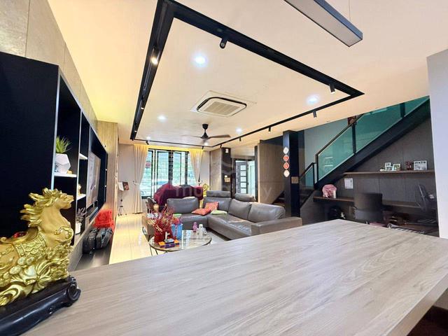 Sutera Pulai 2.5 Storey Terrace House 5bed Renovated Johor Bahru 1
