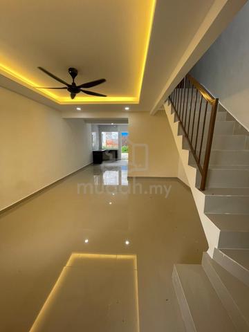 Full Loan 2 Stry Low Cost Corner Simpang Renggam 1