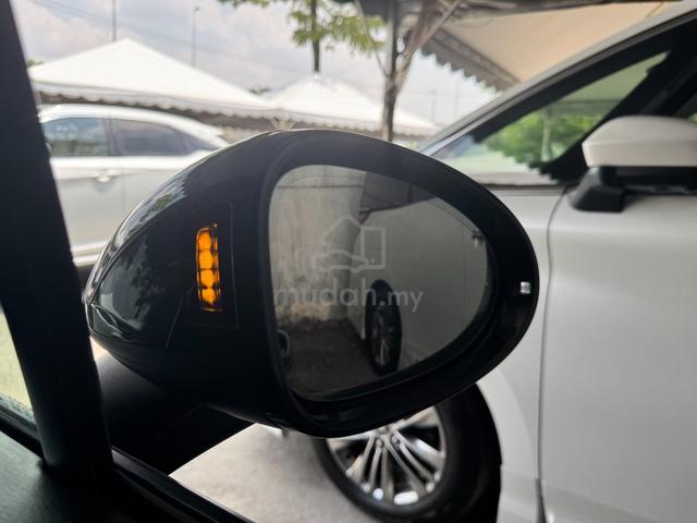 2020 Porsche MACAN  2.0L (A) Panroof , 360 Camera - 3