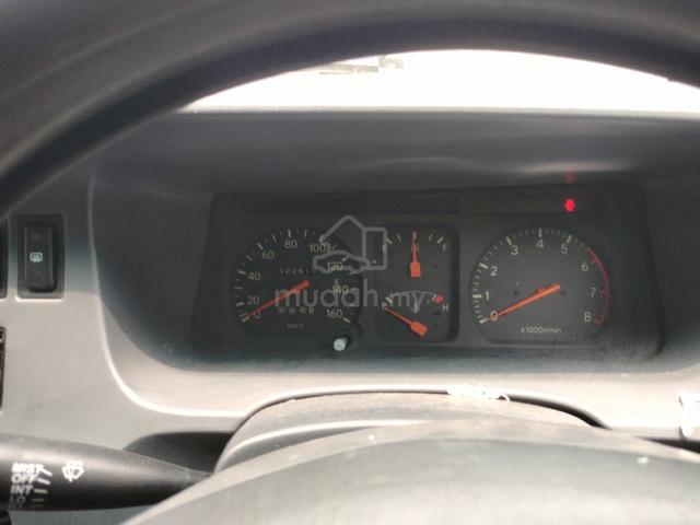 2001 Toyota UNSER 1.8 GLI FACELIFT (A) - 5