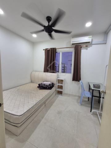 Seri Mutiara Setia Alam - Middle | Small Room for Rent 1