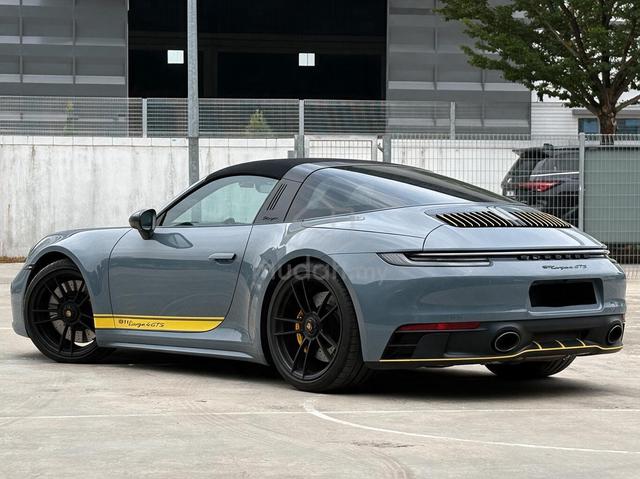 2023 Porsche 911 Targa 4 GTS (992 I) HIGH SPEC - 2
