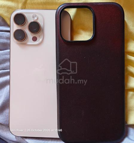 Pristine Iphone 16 pro max 512gb - photo 5 of 5