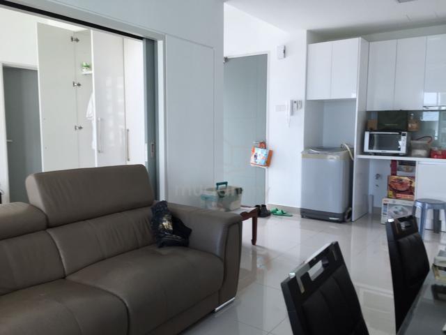 Tropez 2 Bedroom @JB town for rent 1
