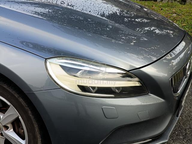 2018 Volvo V40 2.0 T4 (A) - 2