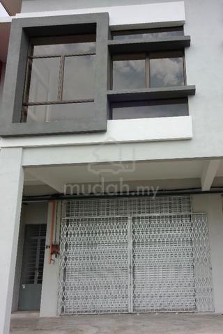 22 x 75 Double Storey Shoplot Taman Perindustrian Krubong near Cheng 1