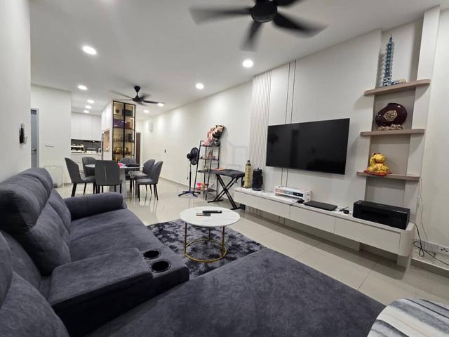 Admiral Residences 1