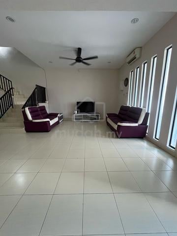 Rumah Teres 2 Tingkat Cenderawasih Pesona near HTAA/SASMEC@IIUM 3