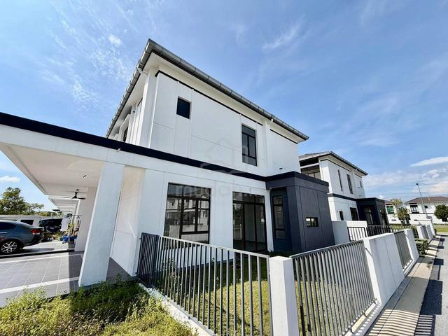 (END LOT 10 FT   SALE) Eco Grandeur Regent Garden Home Type A 1