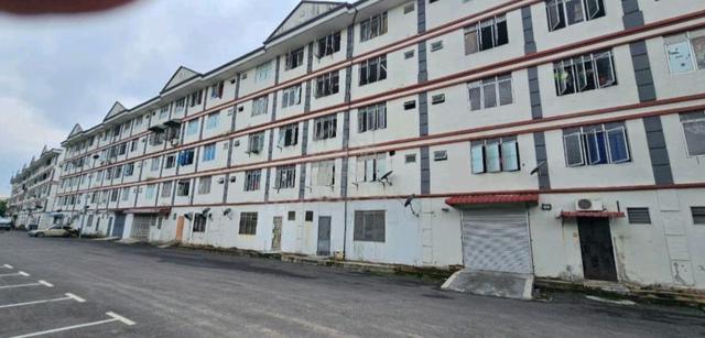 Shoplot at Bachang Permai Batu Berendam 1