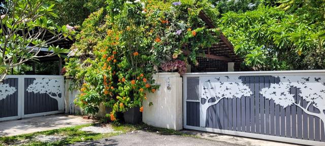 3 Storey Bungalow Huge land SS1 Kampung Tunku Petaling Jaya 1