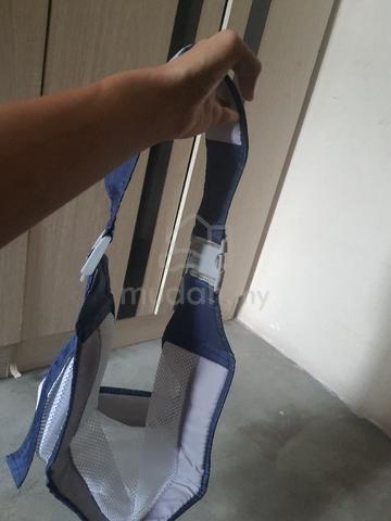 Baby carrier - photo 3 of 3