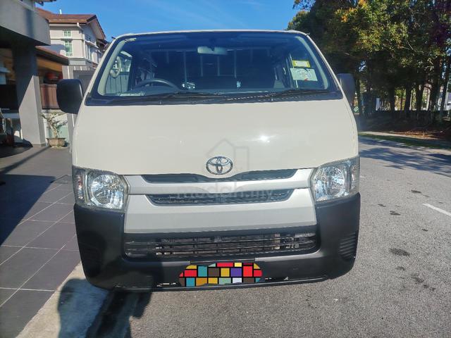 2021 Toyota HIACE Panel Van 2.5 (M) - 1