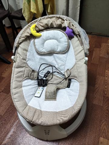 Baby rocker swing chair/ kerusi goyang baby - photo 3 of 4