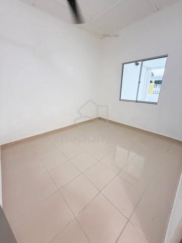 Jalan Bunga Rampai, Taman Aman 5