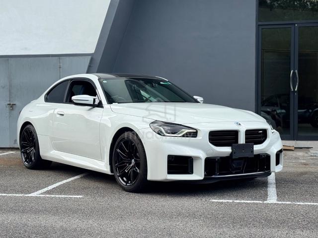 2023 BMW M2 3.0 Base Grade 5/A 8K CarbonRoof - 1