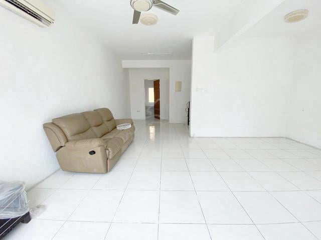 3 Storey Gated Terraced House at Raja Uda for Rent 1