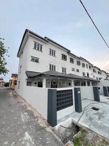 Full Loan Freehold 3 Storey Terrace Bandar Seremban Selatan Senawang 1