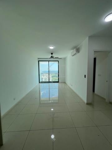 The M @ Medini Macrolink 1