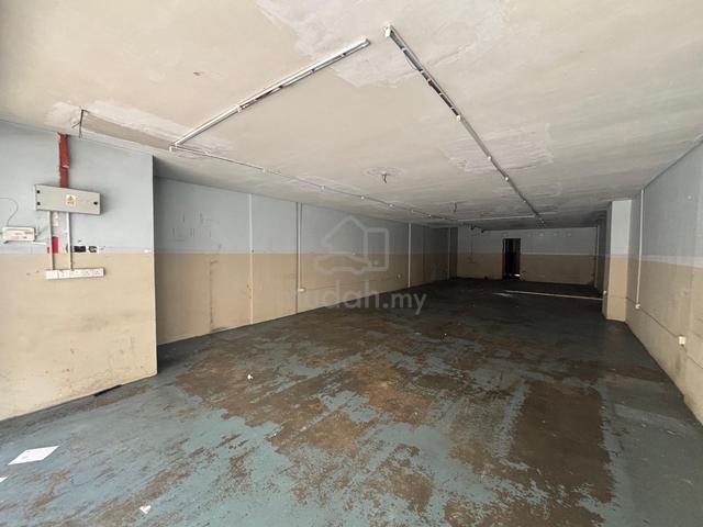 Ground Floor Shop at Taman Putra Kajang, Bangi Available For Rent 1