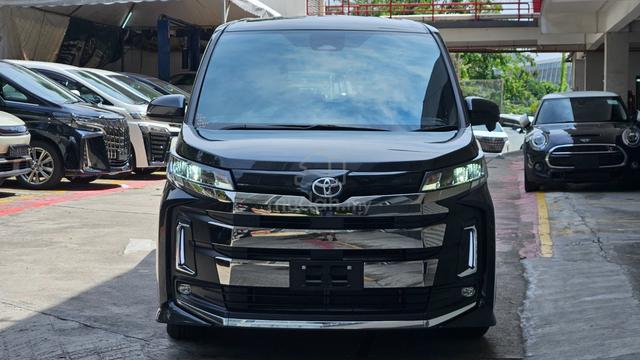 2023 Toyota NOAH 2.0 SZ / 8K KM MILEAGE / GRADE 4A - 3