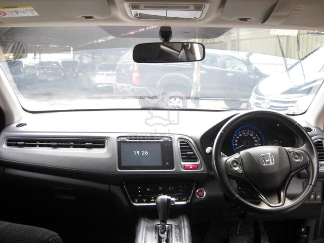 2017 Honda HR-V 1.8 V ENHANCED Keyless Bkit 17Rims - 4