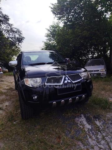 2013 Mitsubishi TRITON 2.5 VGT (A) - 1