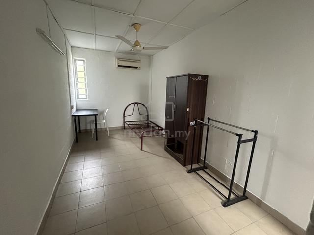 single room for rent 1