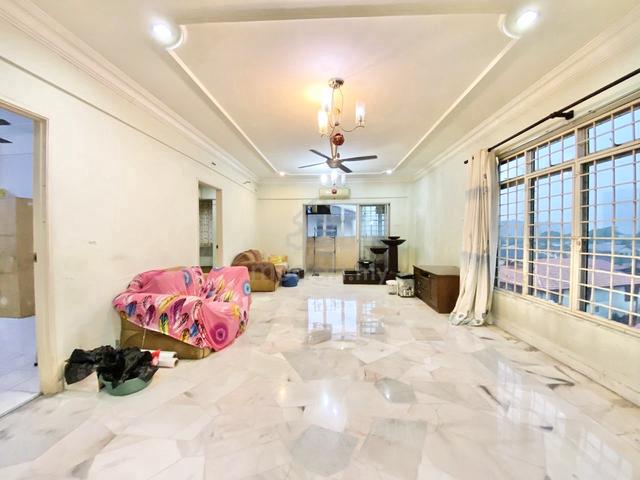 La Villas Condominium 1