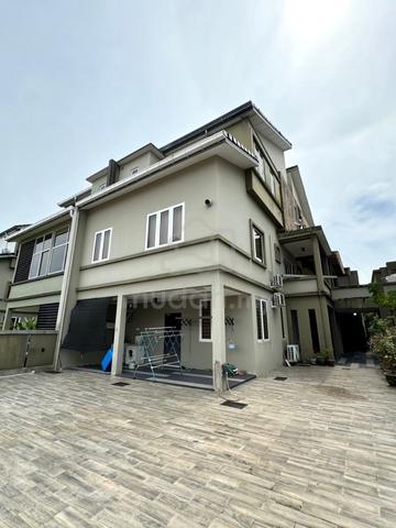 Taman Dorsett, Lorong Stampin Two & Half Storey Semi D , 9.8pts 1