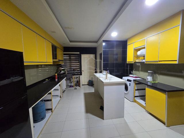 LOW DEPOSIT ⭐ 2 Storey Terrace Jalan Dividen Seksyen 23 Shah Alam 1