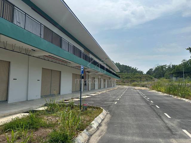 Kedai 2 Tingkat untuk Disewa - Plaza Lemawang 2, Tuaran 1