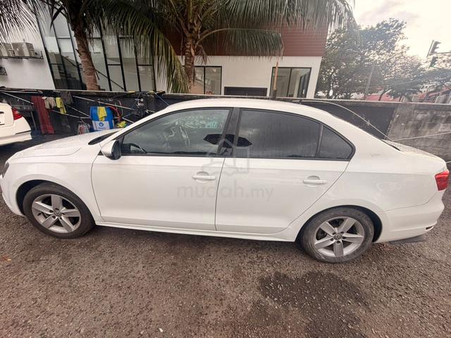 Volkswagen JETTA 1.4 TSI (CBU) (A) - 5