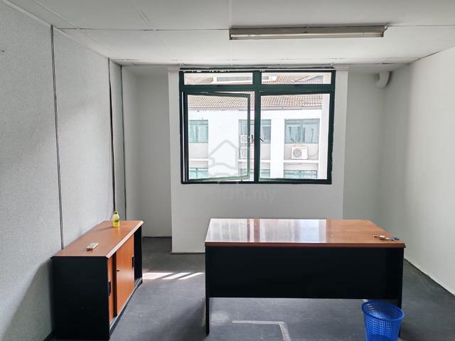 Office space for Sale @ Jalan Fettes, Tanjung Tokong Partly Furnished 1