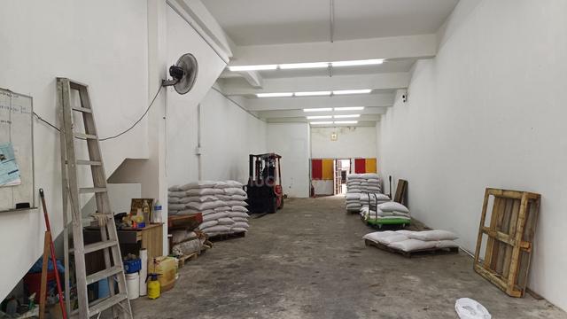 Ground Floor Shoplot @ Kawasan Perindustrian Sri Haneco Semenyih 1