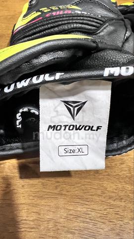motorcycle gloves - photo 2 of 3
