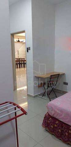 Master Room 1