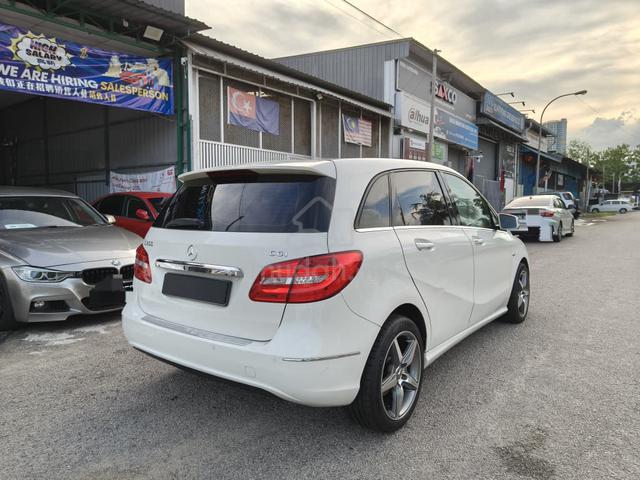 2012 Mercedes Benz B200 BlueEFCY SPRTS TOURER - 3