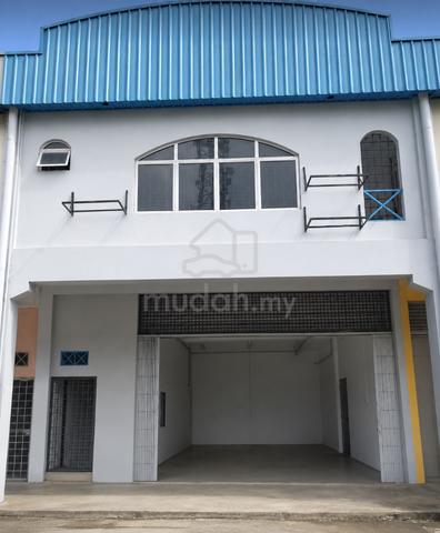 Taman Perindustrian K.I.P - Kepong - 1.5 Storey Link Factory for Rent. 1