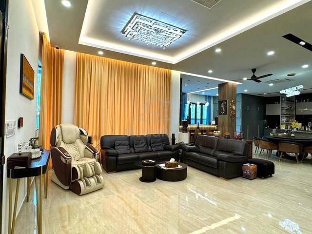 Horizon Hills The Cove 2 Storey Semi-D Corner Fully Renovated