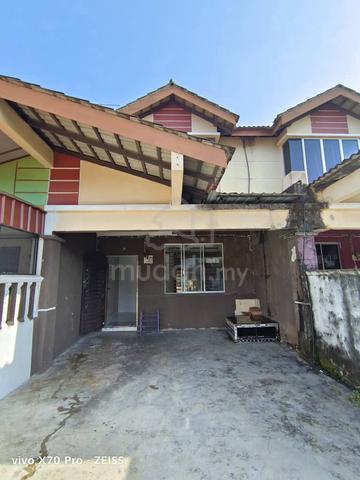 1698 Bilik sewa lelaki|Pasir Gudang|Poli-Ibrahim sultan|Low Depo 1