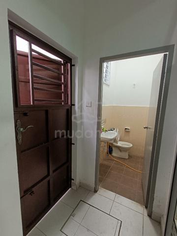 2-storey Terraced House for Rent, 3 Bedroom, 1170 sq.ft, Gelang Patah ...